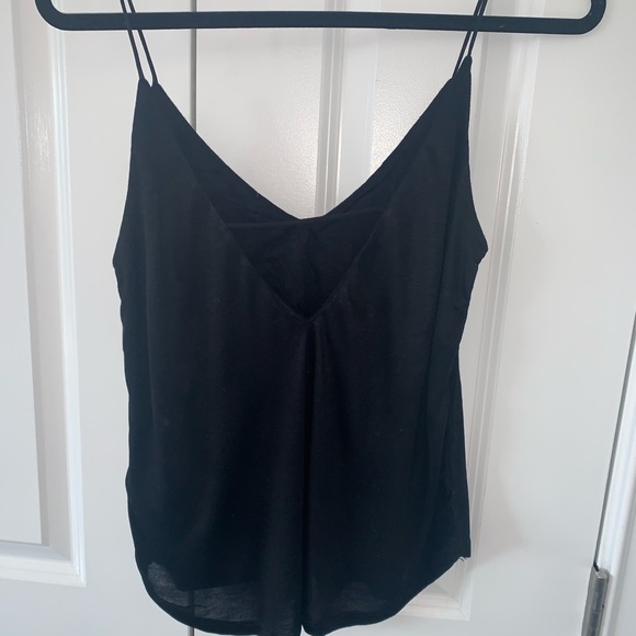 H&M basic black tank - Picture 2 of 2